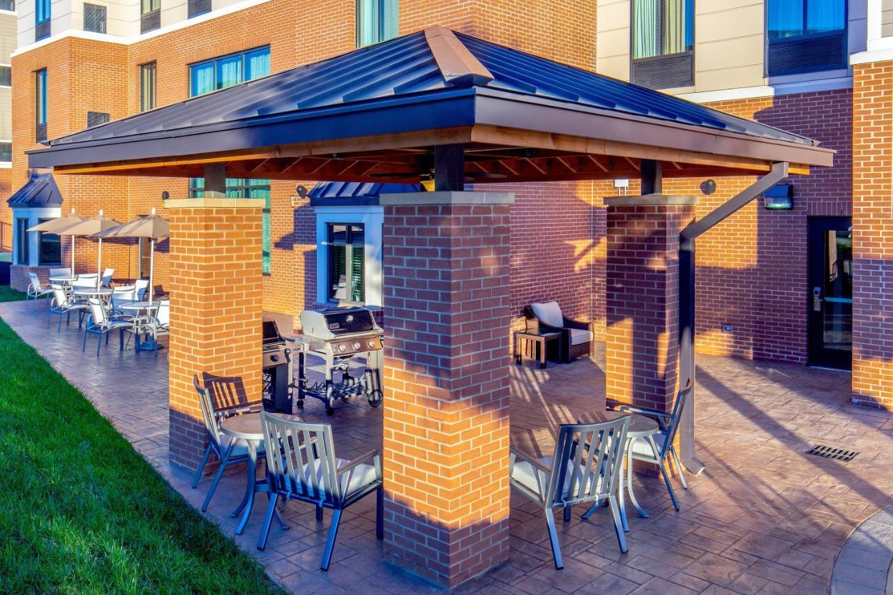 Staybridge Suites Charlottesville Airport By Ihg Exterior photo